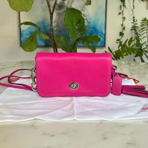 NWOT Coach Legacy Leather Penny Shoulder Crossbody Bag 19914 Fuchsia Hot Pink